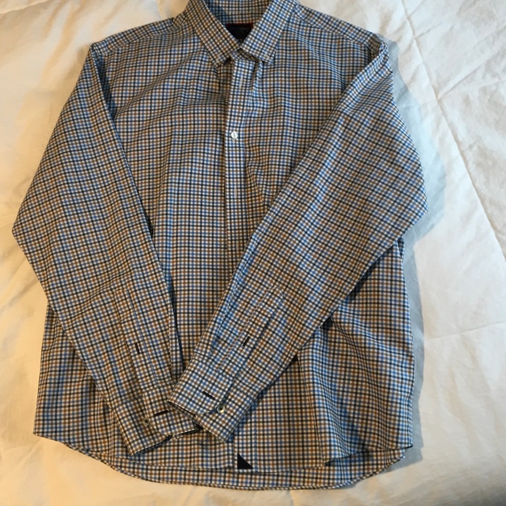 UNTUCKit Men's Blue and White Check Button-Down Shirt